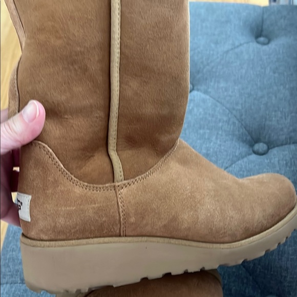 UGG Amie (Discontinued) Sheepskin Boots - Picture 11 of 16